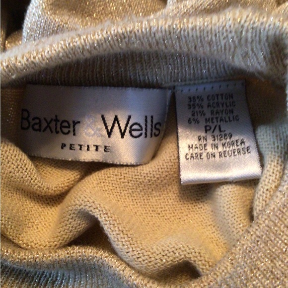 Baxter Wells. Woman’s Shiny Gold Sweater. Size PL. - Picture 3 of 3